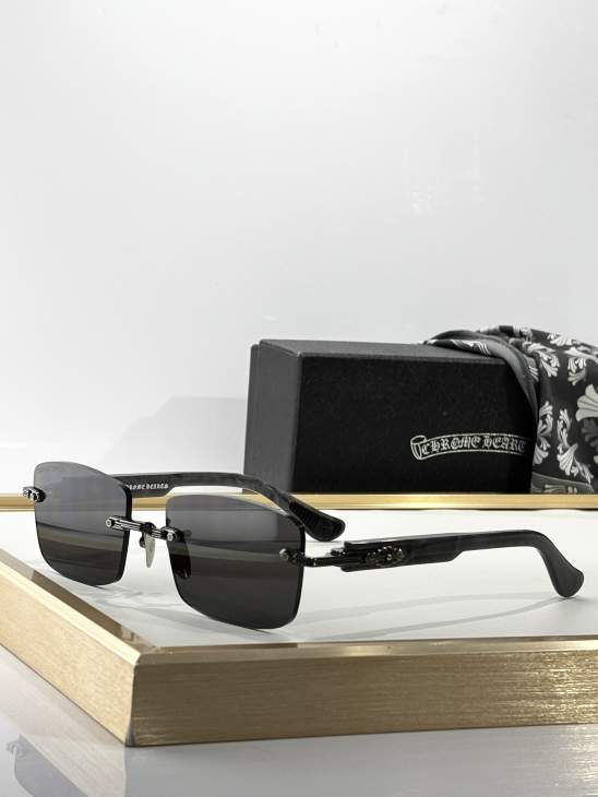 Picture of Chrome Hearts Sunglasses _SKUfw76325154fw